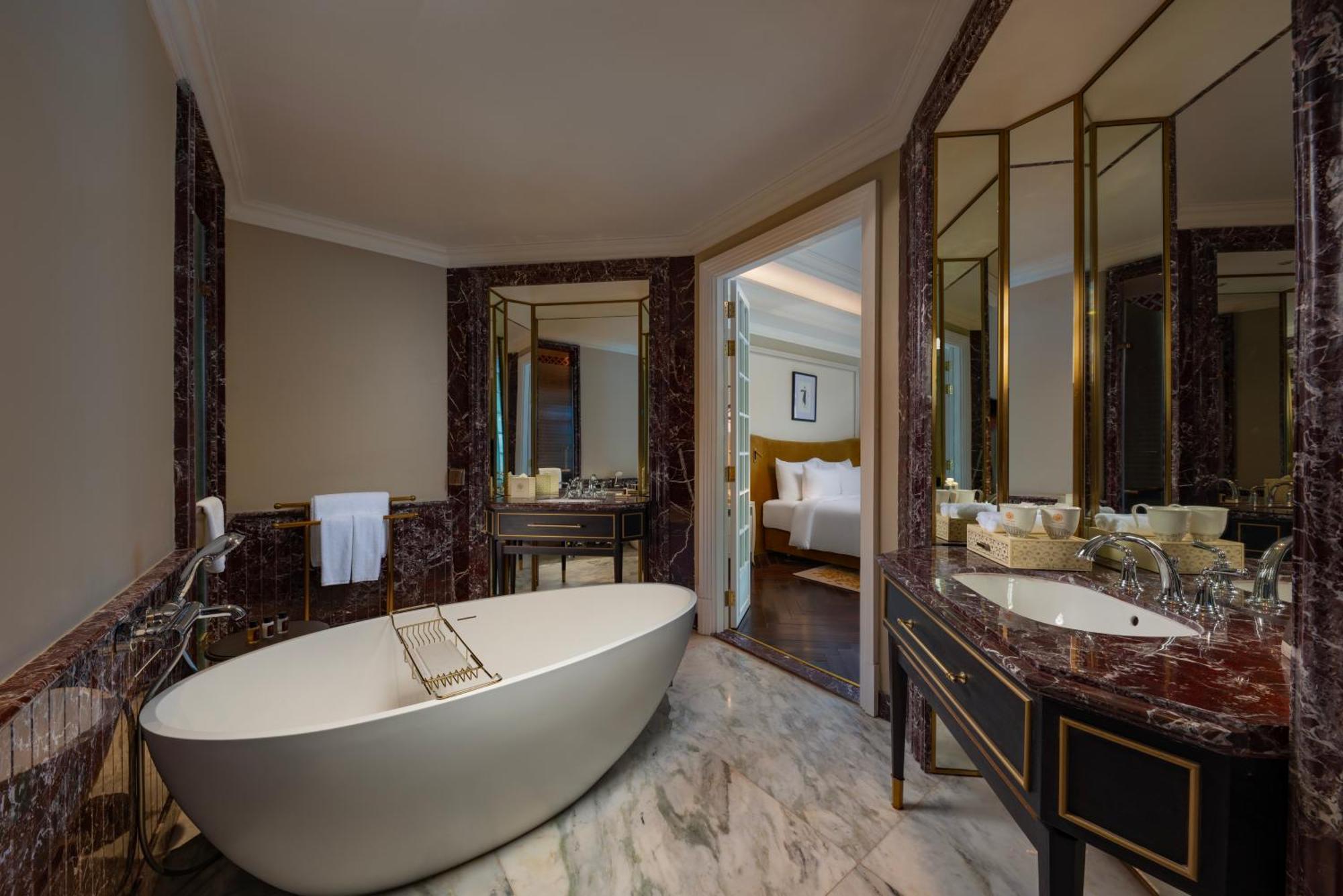 Hotel De L'Amour Tam Ðảo エクステリア 写真