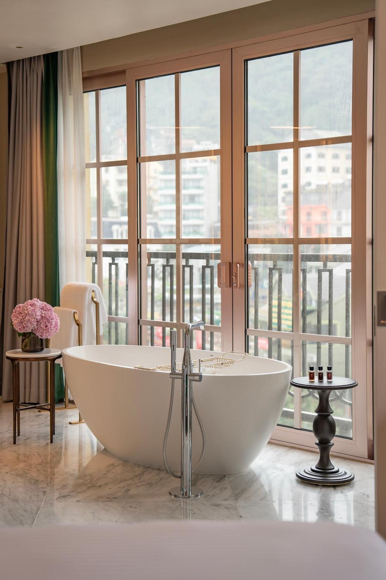 Hotel De L'Amour Tam Ðảo エクステリア 写真